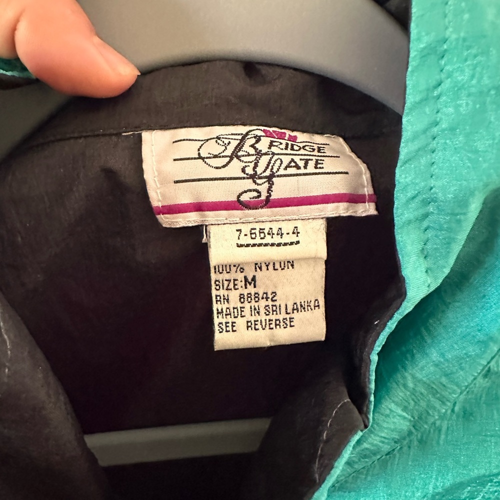 Colorblock Windbreaker Jacket - Picture 3 of 3